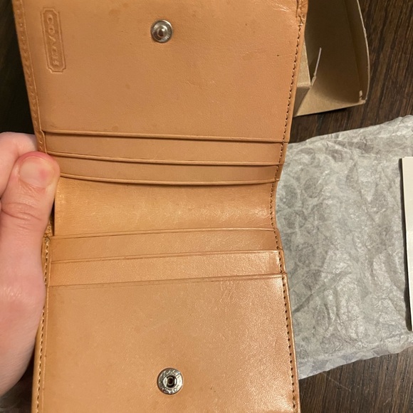 Coach signature mini wallet pre loved - Picture 3 of 8
